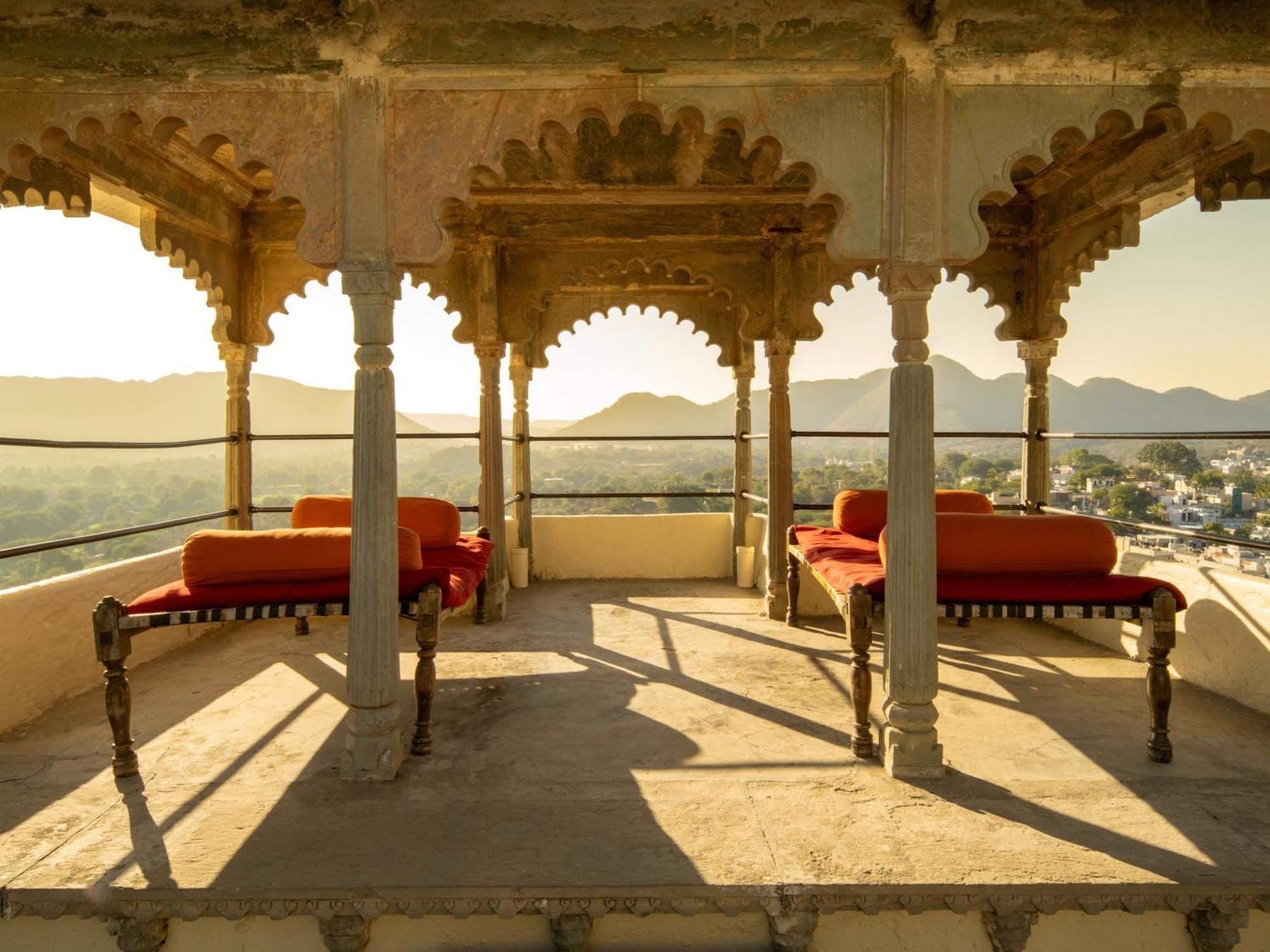 RAAS Devigarh Hotell Delwāra Exteriör bild