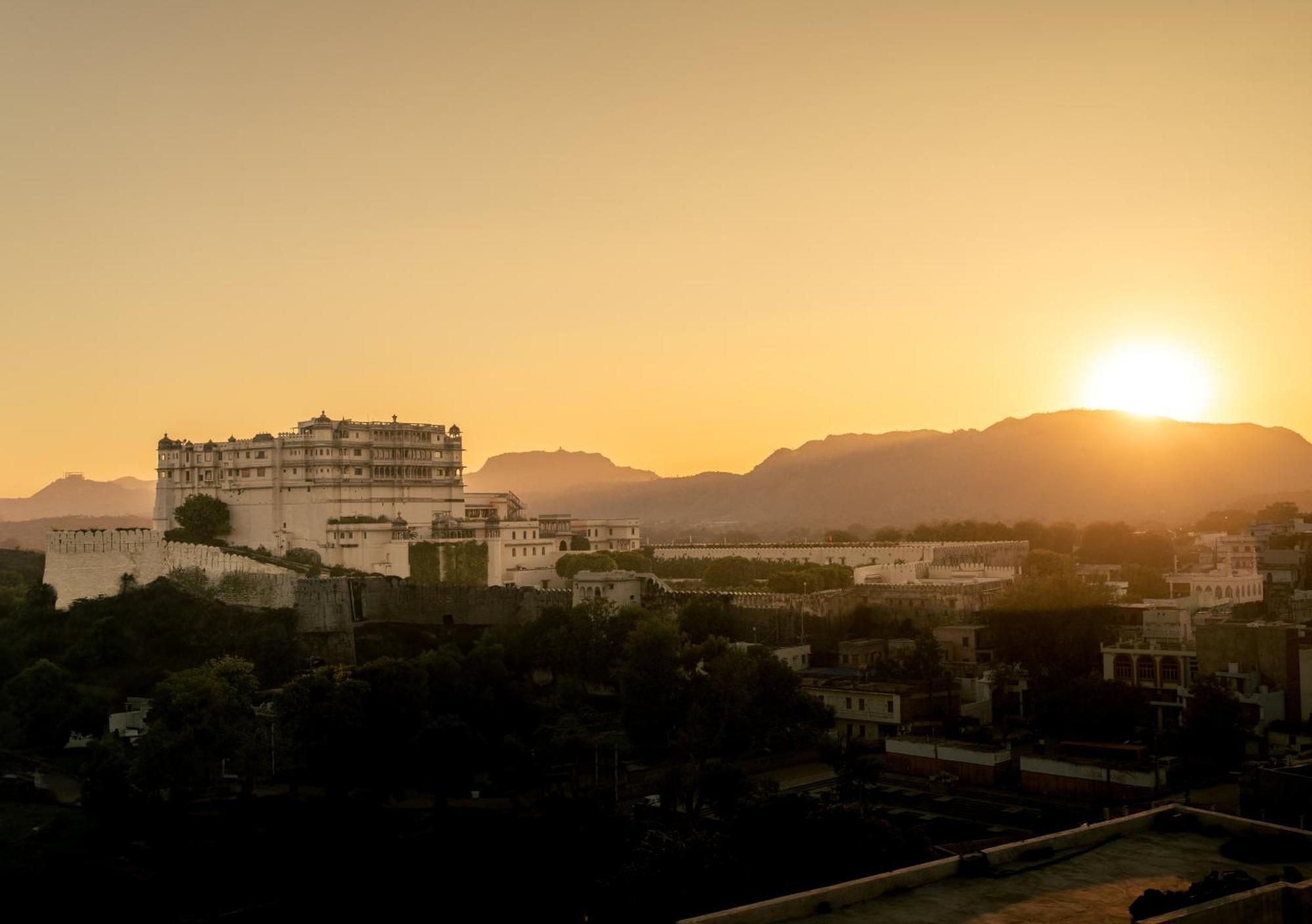 RAAS Devigarh Hotell Delwāra Exteriör bild